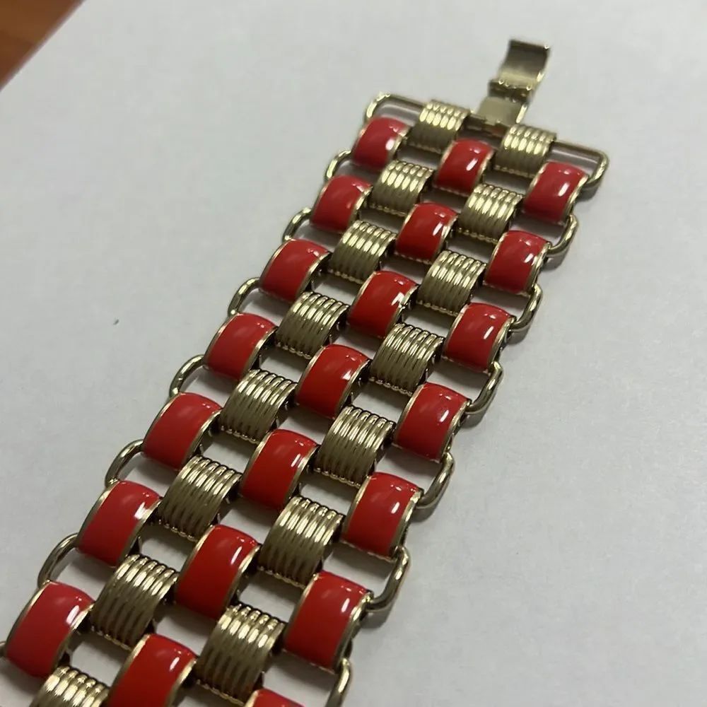 🎉1 hr sale🎉Cache bracelet 🧡 - Picture 3 of 7